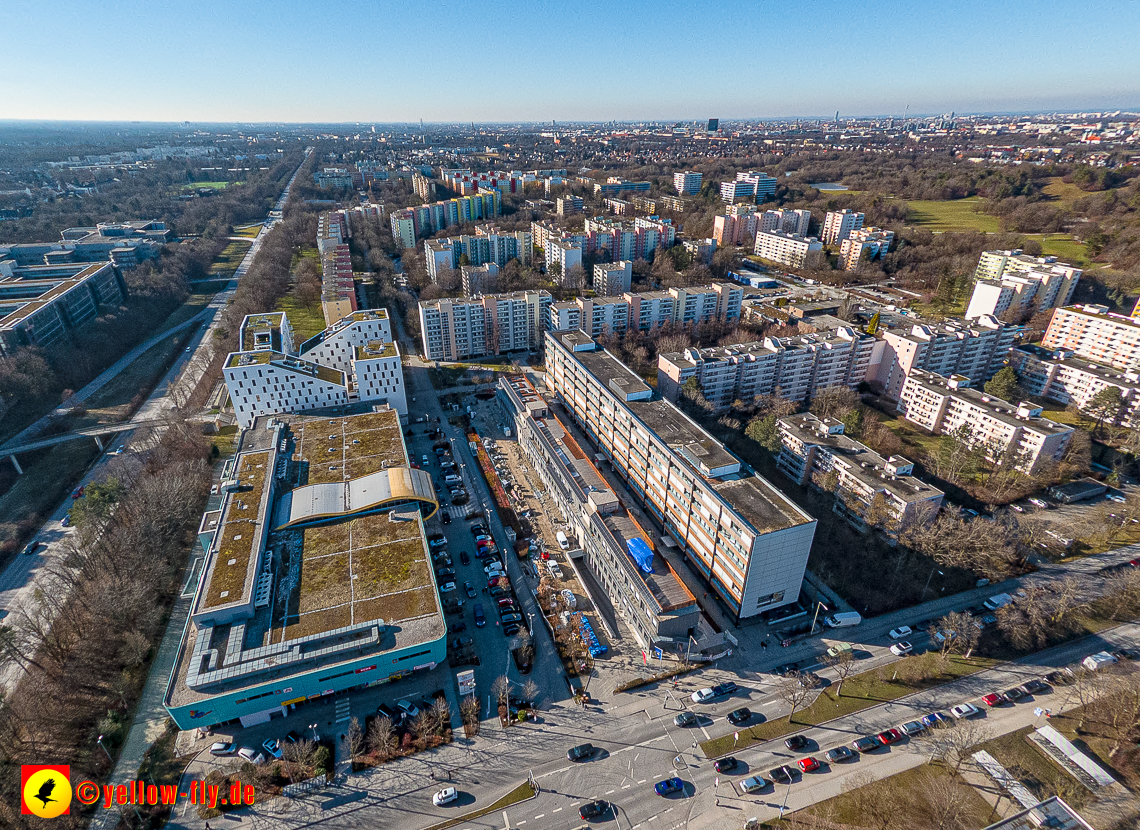 07.02.2023 - Luftbilder vom Plettzentrum in Neuperlache